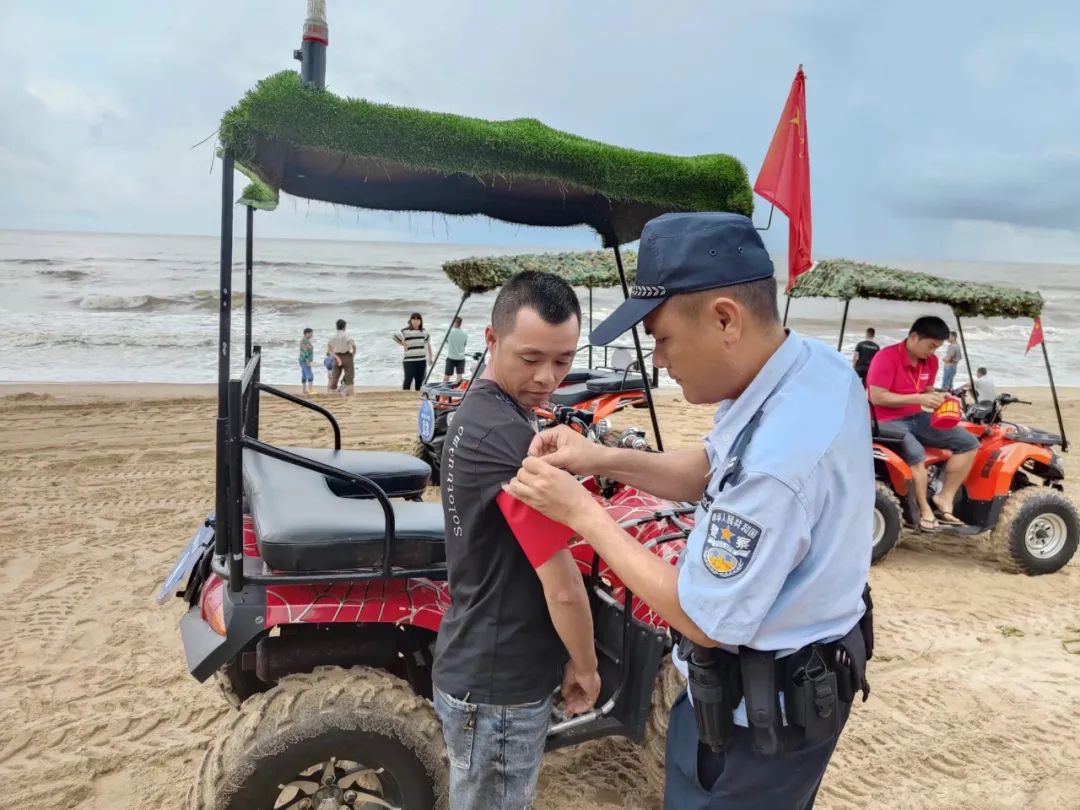 2024年第二季度海南好人|郭義文：協警扎根海岸，平凡崗位護百姓安全